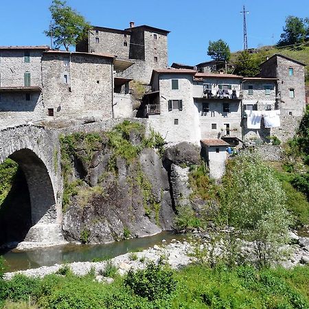 Hotel Ristorante Bertolini Piazza al Serchio Zewnętrze zdjęcie