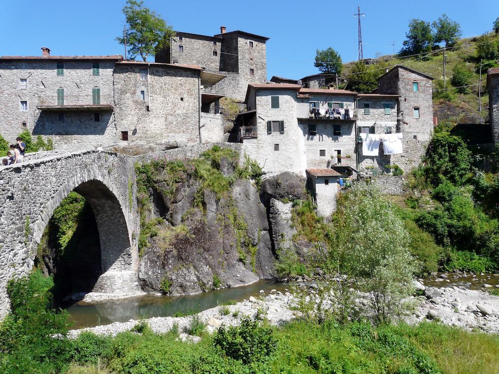 Hotel Ristorante Bertolini Piazza al Serchio Zewnętrze zdjęcie